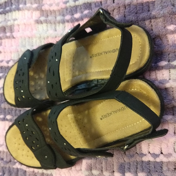 Women's sandals - Picture 2 of 3